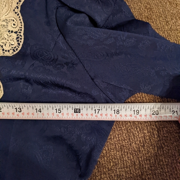 Vintage Neo-Victorian top - Picture 10 of 13